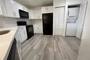 1042 Adams Ave, Homestead, FL 33034 - Photo 2