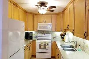 125 S Ocean Ave, Palm Beach Shores, FL 33404 - Photo 10