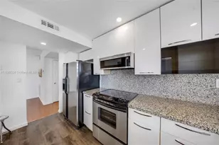 137 Golden Isles Dr, Hallandale Beach, FL 33009 - Photo 8