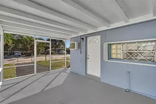 137 NW 29th Ave, Fort Lauderdale, FL 33311 - Photo 16
