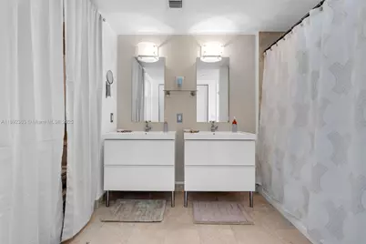 350 S Miami Ave #1601, Miami, FL 33130 - Photo 18