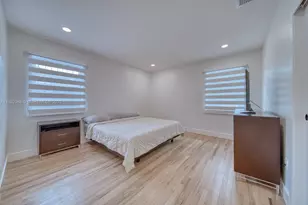 511 NW 39th Ave, Miami, FL 33126 - Photo 14