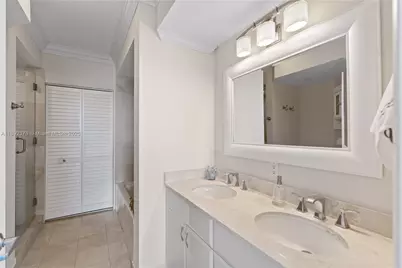6365 Collins Ave #3611, Miami Beach, FL 33141 - Photo 14