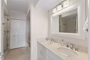 6365 Collins Ave, Miami Beach, FL 33141 - Photo 14