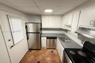 3401 N Country Club Dr, Aventura, FL 33180 - Photo 4