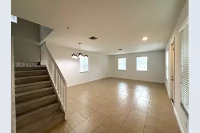 1423 SW 147th Ave, Pembroke Pines, FL 33027 - Photo 4