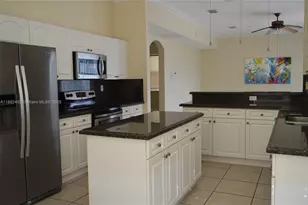 2257 SW 132nd Ave, Miramar, FL 33027 - Photo 4