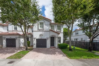 8039 NW 108th Pl, Doral, FL 33178 - Photo 1