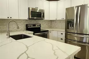 8531 NW 139th Terrace, Miami Lakes, FL 33016 - Photo 4