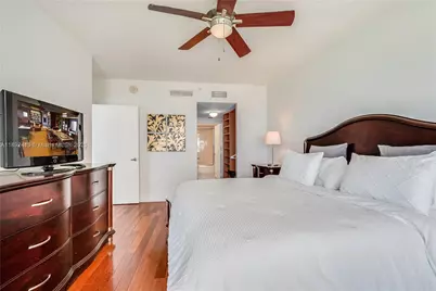 1750 N Bayshore Dr #3001, Miami, FL 33132 - Photo 14