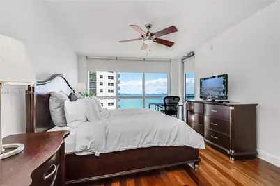 1750 N Bayshore Dr #3001, Miami, FL 33132 - Photo 12
