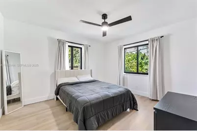 1 NE 86th St, El Portal, FL 33138 - Photo 16