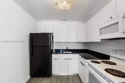 1502 Jefferson Ave #202, Miami Beach, FL 33139 - Photo 12