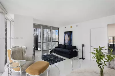 475 Brickell Ave #4015, Miami, FL 33131 - Photo 10