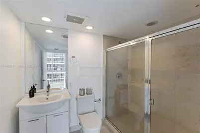 475 Brickell Ave #4015, Miami, FL 33131 - Photo 20