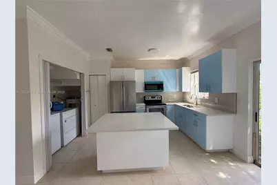 1512 SE 31st Ct #1512, Homestead, FL 33035 - Photo 4