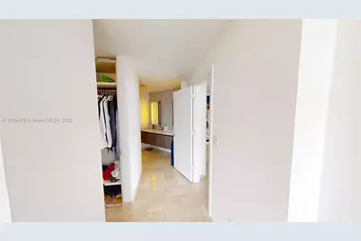 68 SE 6 St #1111, Miami, FL 33131 - Photo 10