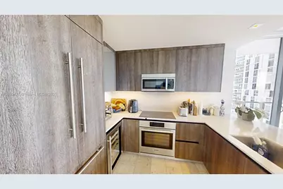 68 SE 6 St #1111, Miami, FL 33131 - Photo 16