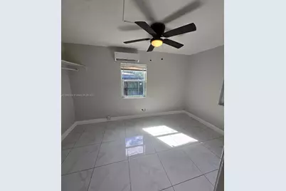 426 NW 14th Ave #1, Fort Lauderdale, FL 33311 - Photo 6