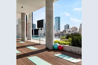 398 NE 5th St #1906, Miami, FL 33132 - Photo 8