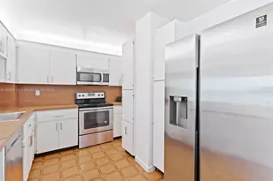 6450 Collins Ave, Miami Beach, FL 33141 - Photo 12