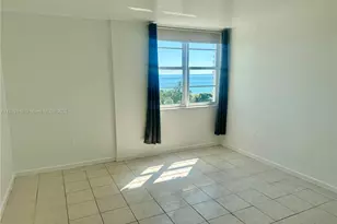 6450 Collins Ave, Miami Beach, FL 33141 - Photo 40