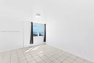 6450 Collins Ave, Miami Beach, FL 33141 - Photo 16