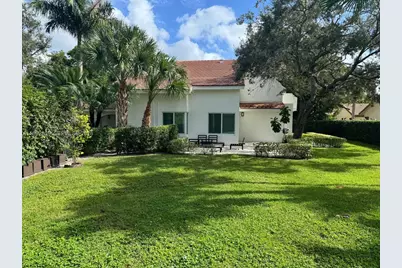 10744 Santa Laguna Dr, Boca Raton, FL 33428 - Photo 2