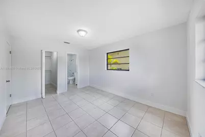 1283 W 42nd St, Hialeah, FL 33012 - Photo 42