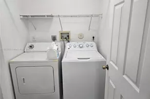 32 Gables Blvd, Weston, FL 33326 - Photo 18