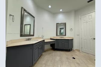 996 Sanibel Dr, Hollywood, FL 33019 - Photo 70