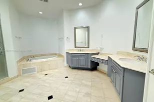 996 Sanibel Dr, Hollywood, FL 33019 - Photo 94