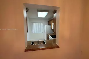 8560 N Sherman Cir, Miramar, FL 33025 - Photo 4