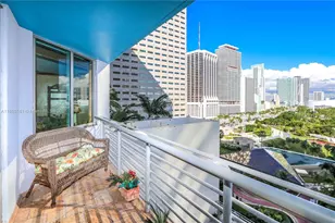 335 S Biscayne Blvd, Miami, FL 33131 - Photo 2