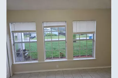 241 NE Biltmore Ave, Palm Bay, FL 32907 - Photo 4