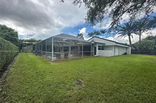 8050 SW 170th St, Palmetto Bay, FL 33157 - Photo 10