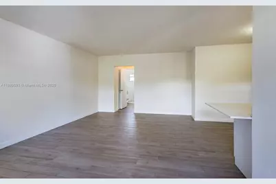 6511 Santona St #C18, Coral Gables, FL 33146 - Photo 6