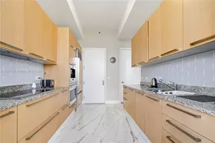 16001 Collins Ave, Sunny Isles Beach, FL 33160 - Photo 14