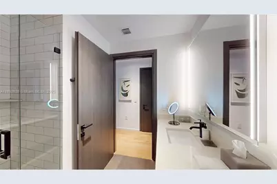 398 NE 5th #2016, Miami, FL 33132 - Photo 4