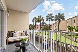 5201 Geneva Way, Doral, FL 33166 - Photo 1