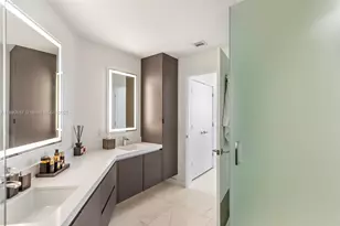 851 NE 1st Ave, Miami, FL 33132 - Photo 16