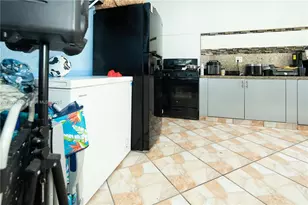 298 E 3rd St, Hialeah, FL 33010 - Photo 50