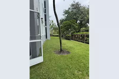 9725 NW 52nd St #114, Doral, FL 33178 - Photo 20