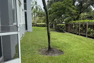 9725 NW 52nd St, Doral, FL 33178 - Photo 20