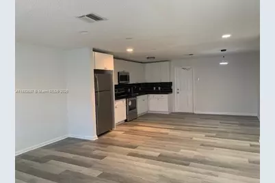 401 SE 23rd Ave, Boynton Beach, FL 33435 - Photo 10