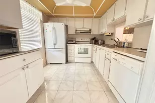 141 SE 3rd Ave, Dania Beach, FL 33004 - Photo 8
