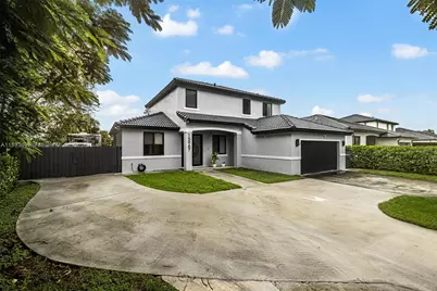 15987 SW 141st St, Miami, FL 33196 - Photo 2