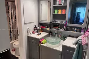 2307 S Cypress Bend Dr, Pompano Beach, FL 33069 - Photo 18