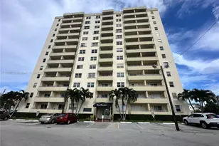 900 NE 18th Ave, Fort Lauderdale, FL 33304 - Photo 1