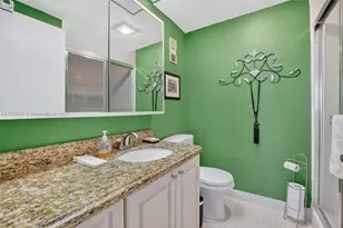 20281 E Country Club Dr, Aventura, FL 33180 - Photo 40